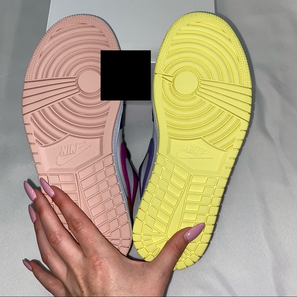 Nike Air Jordan 1 Low Women’s Mismatched 9 NEW - Picture 3 of 5